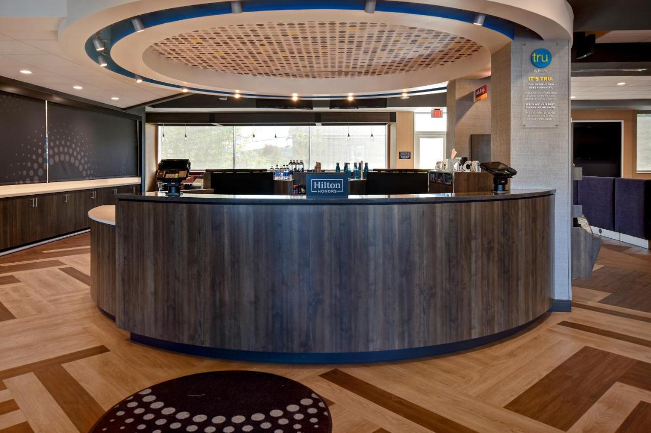 Tru By Hilton Concord, Nh Hotel Exterior photo