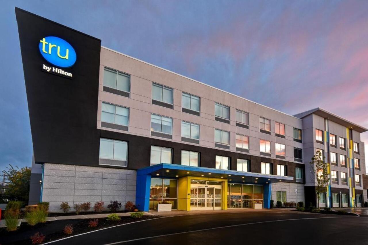 Tru By Hilton Concord, Nh Hotel Exterior photo